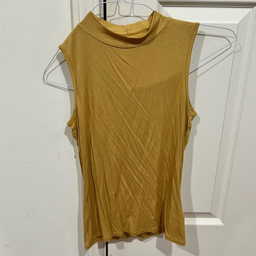 SLEEVELESS SUMMER HIGH NECK TEE